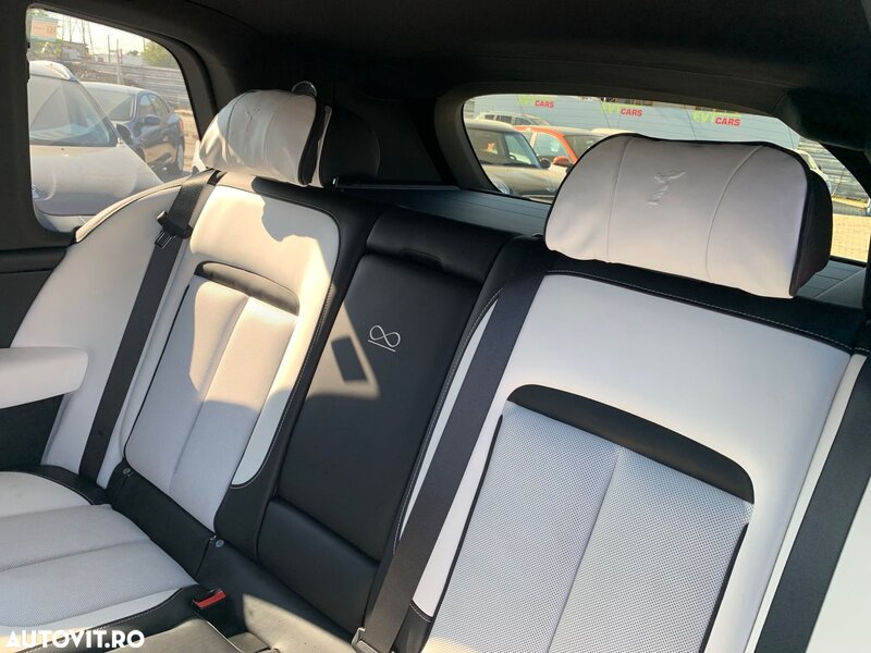 Rolls Royce Cullinan